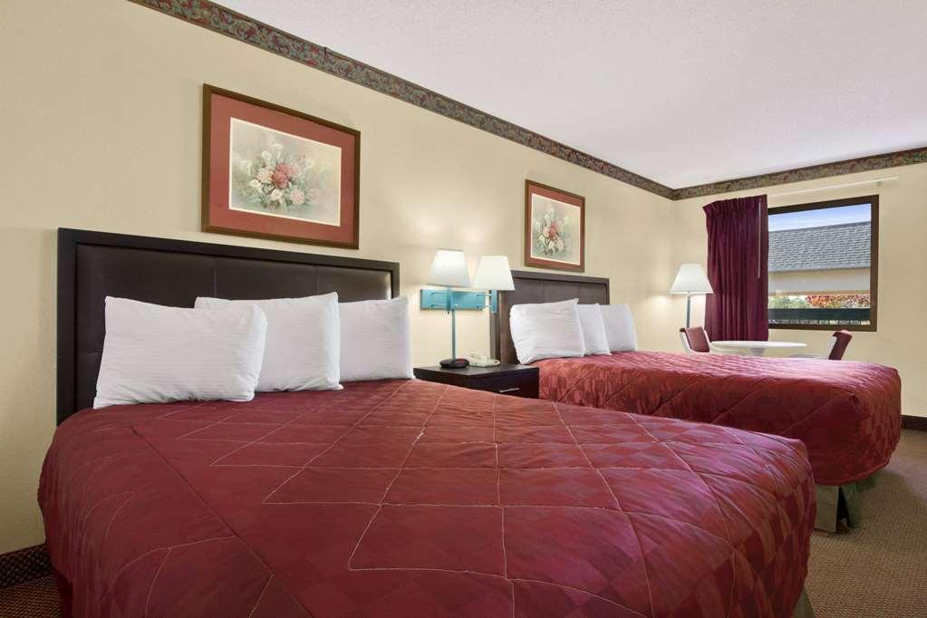 Days Inn By Wyndham Lexington-Columbia Rom bilde